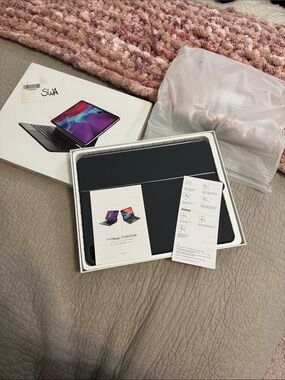 Case for Tablet with wireless Keyboard -